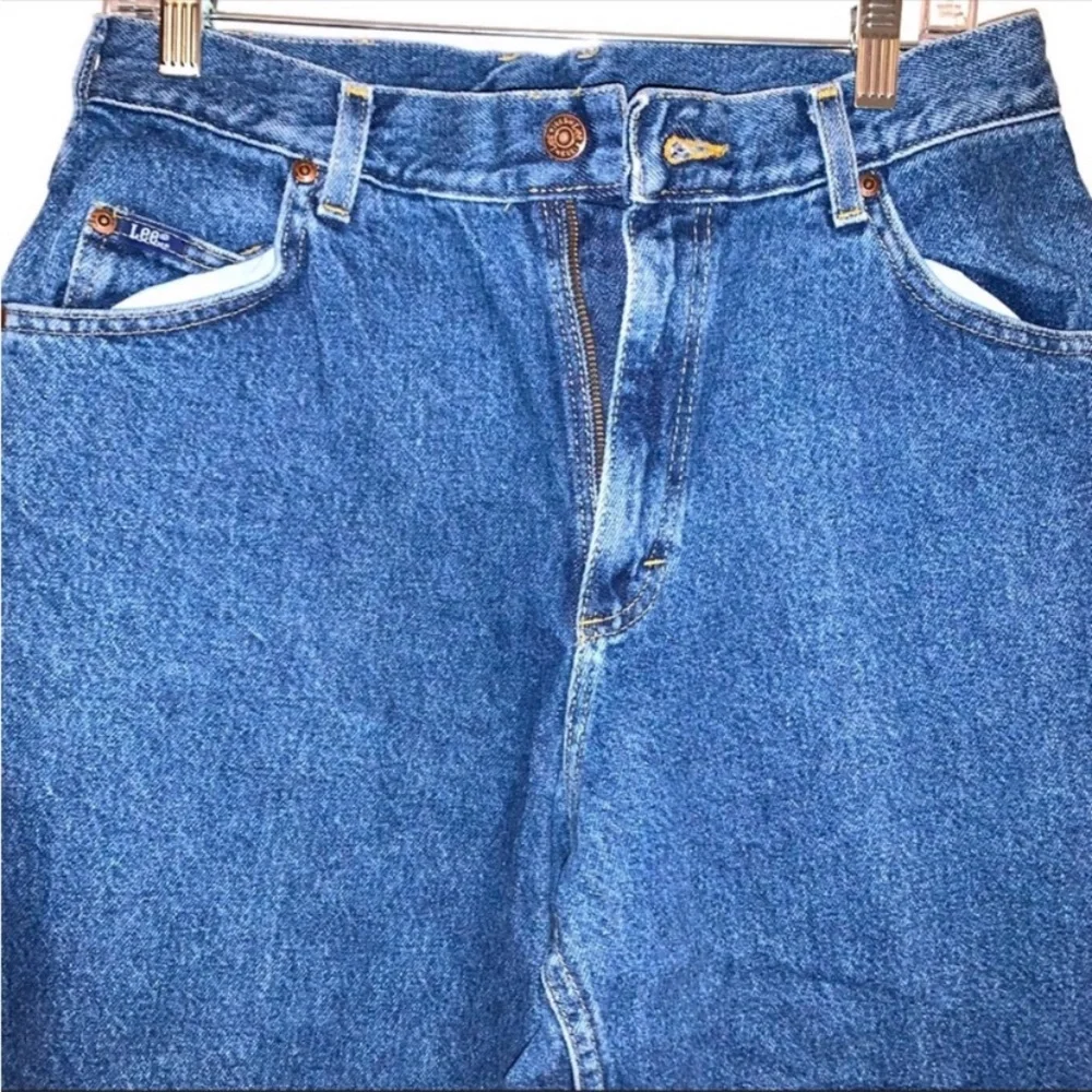 Lee Size 14 Petite Cotton Straight Leg Jeans.